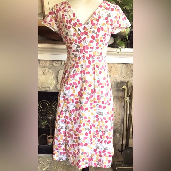 Boden Cotton Capped Sleeve Regatta Spring Pattern Dress w Pleated Detailing - Picture 8 of 9